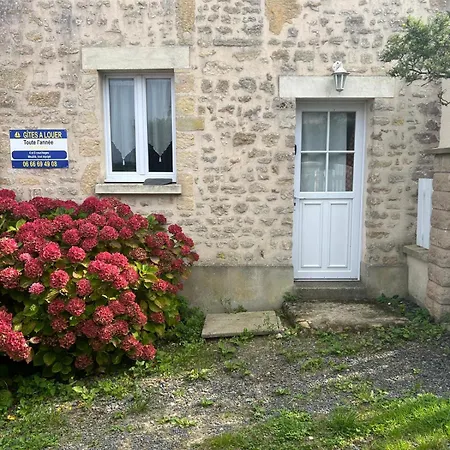 בית נופש Maisonnette De Charme 42m2, Centre Village
